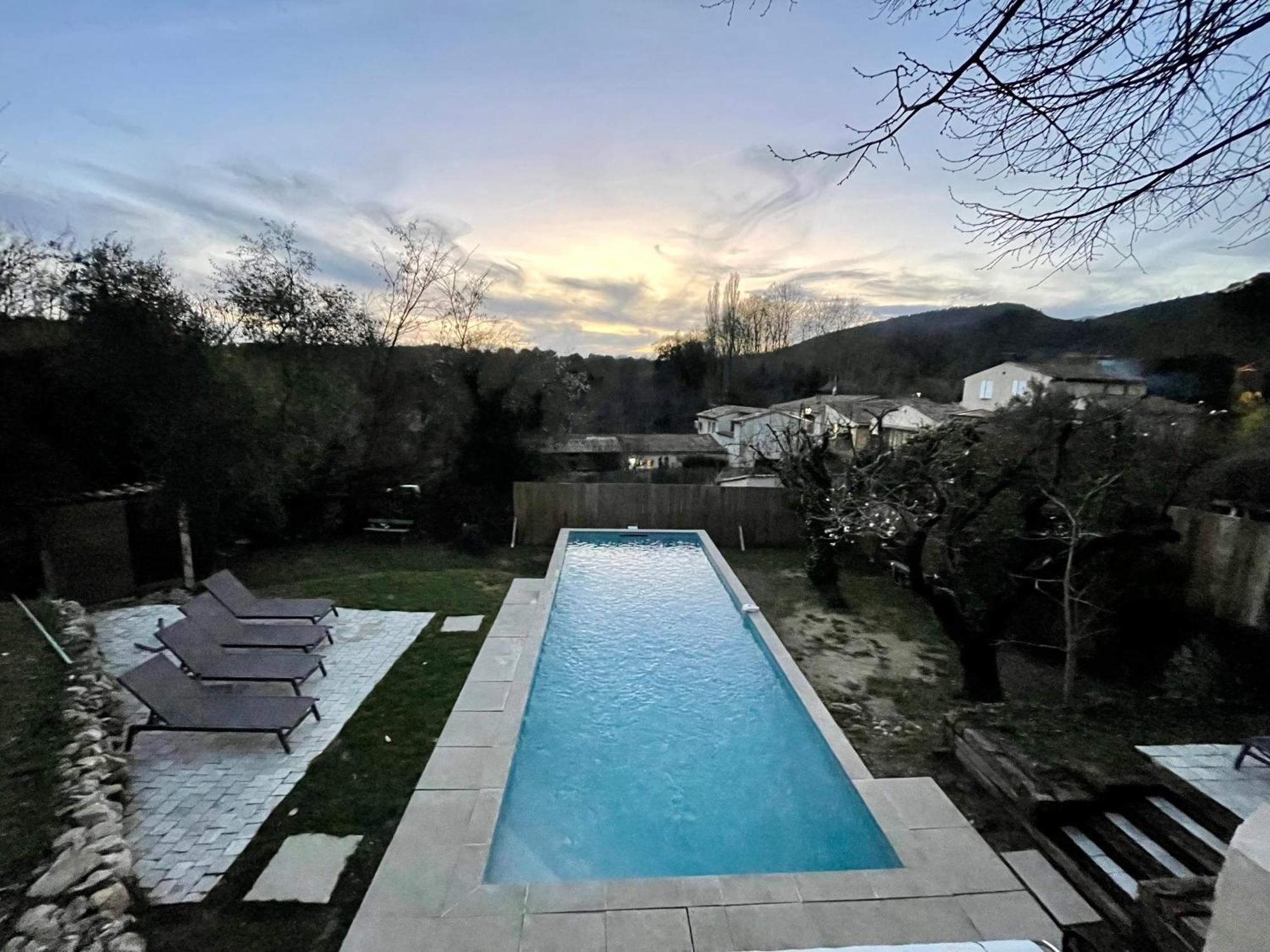 Maison&Jardin Coeur Luberon Peypin-d'Aigues Exterior foto
